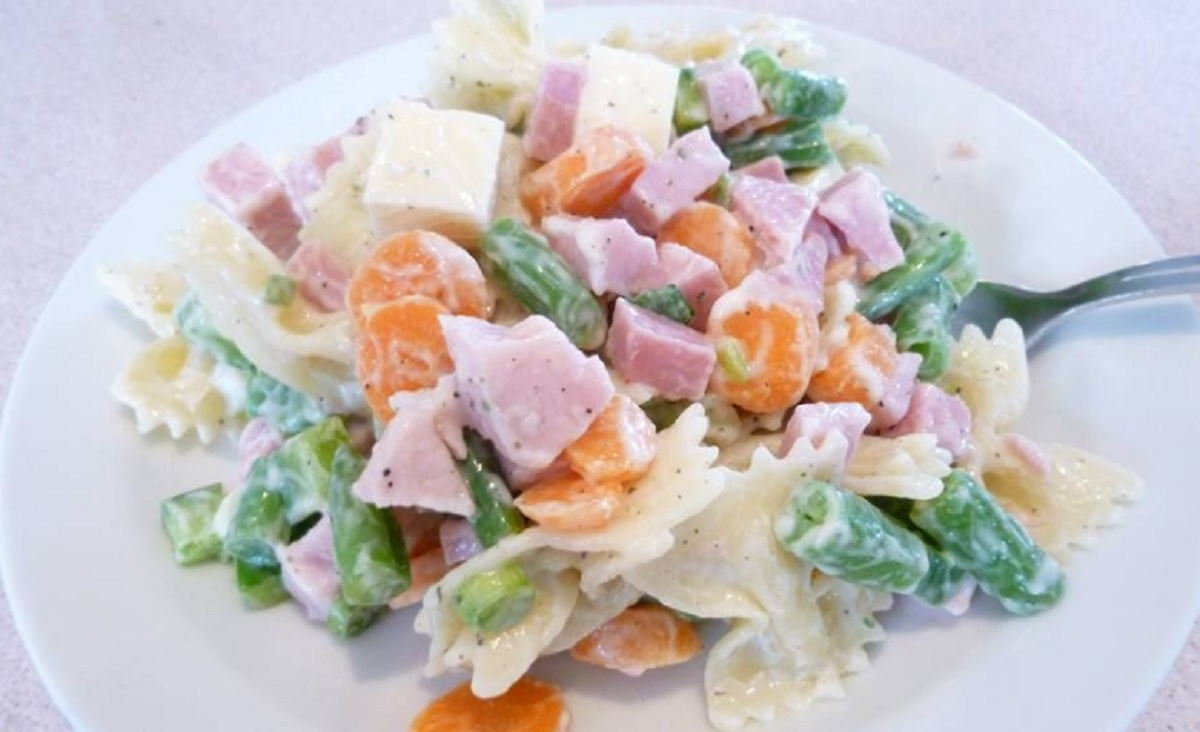 Recette: Salade de boucles au jambon.