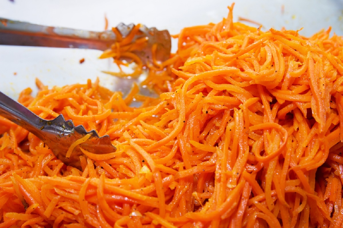 Recette: Salade de carottes et vinaigrette Dijon au miel