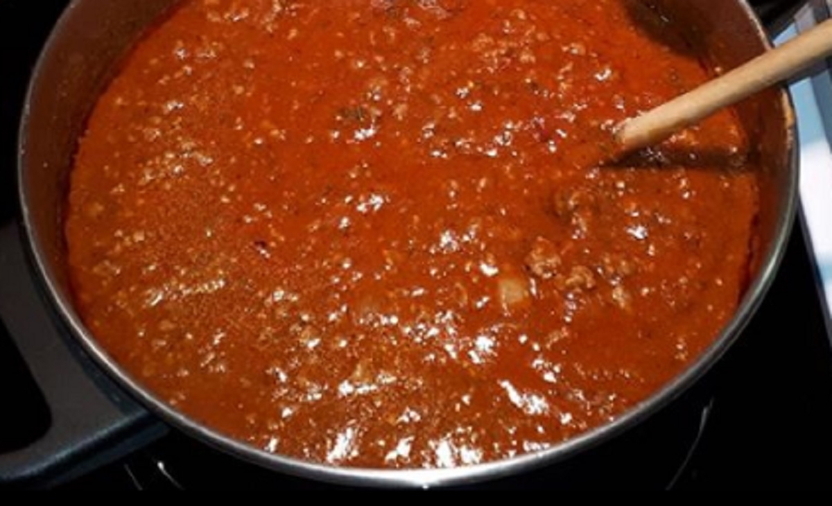 Recette: Sauce  lasagne facile de maman.