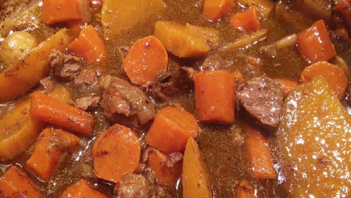 Voici la recette de boeuf aux lgumes de ma maman. 