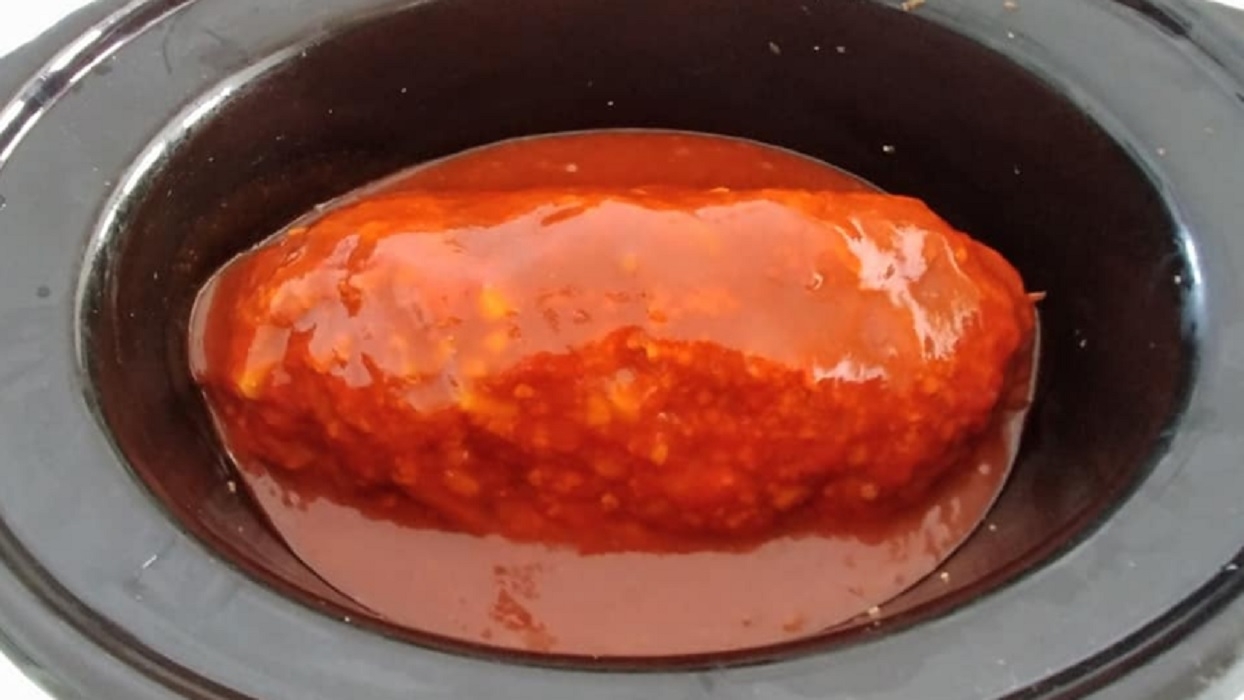 Recette: Pain de viande sauce tomate sucre.