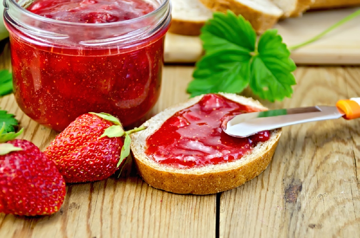 Une bonne confiture de fraises maison, il n'y a rien de meilleur. 