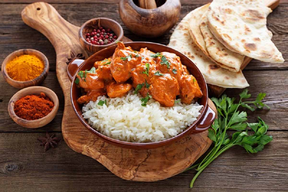 Essayez cette recette de poulet  tha au basilic, vous m'en redonnerez des nouvelles! 