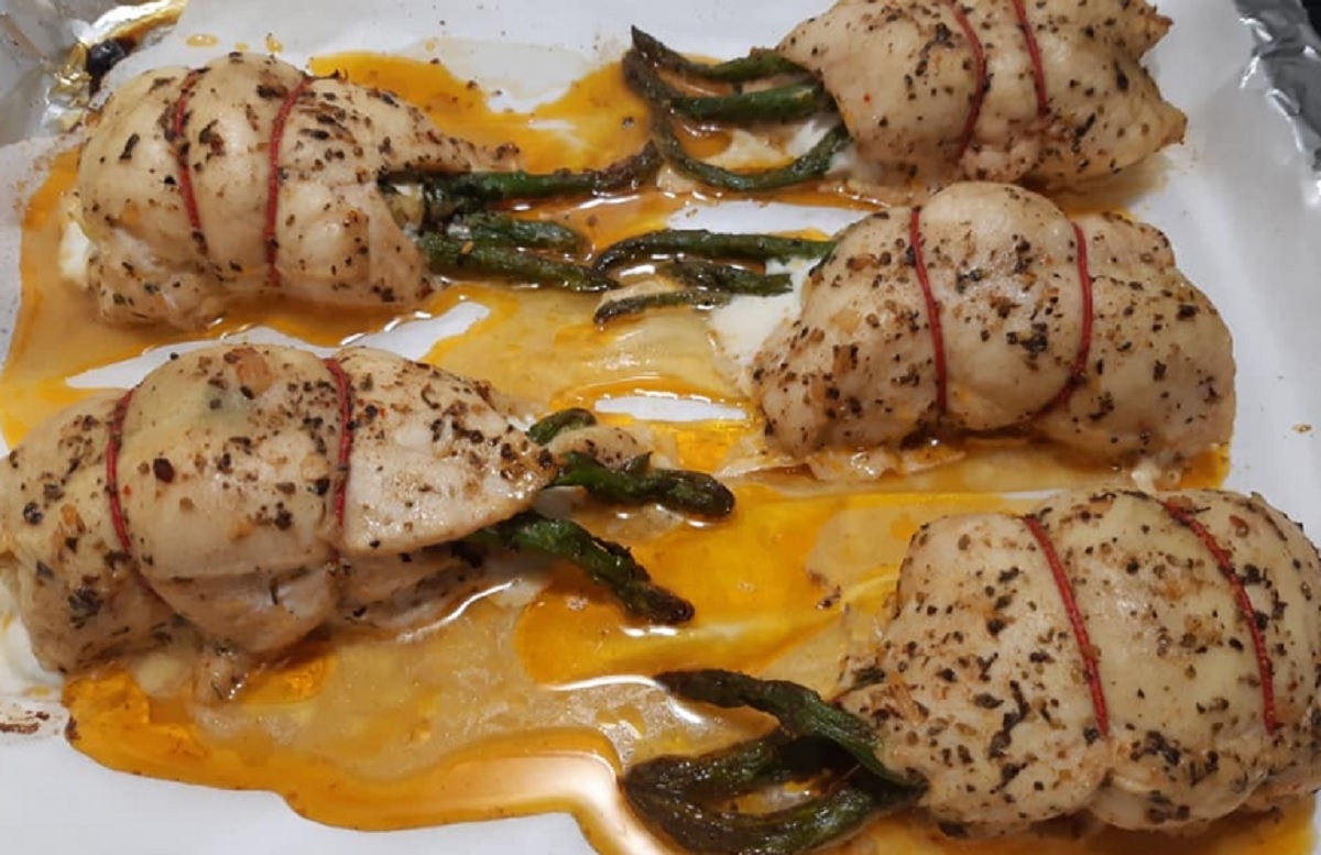 Recette: Poitrines de poulet farcies aux asperges et fromage feta.