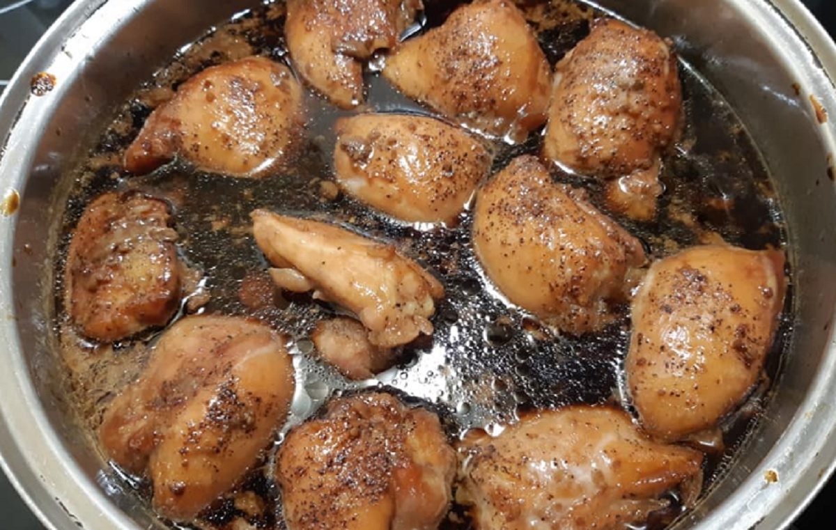 Recette: Hauts de cuisses de poulet dsosses, sauce miel et ail.