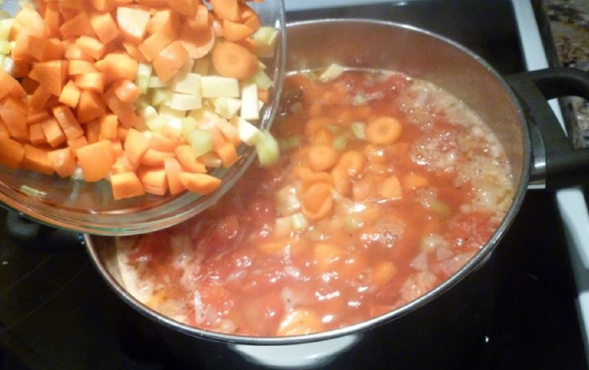 Recette: Soupe aux lgumes et tomates.