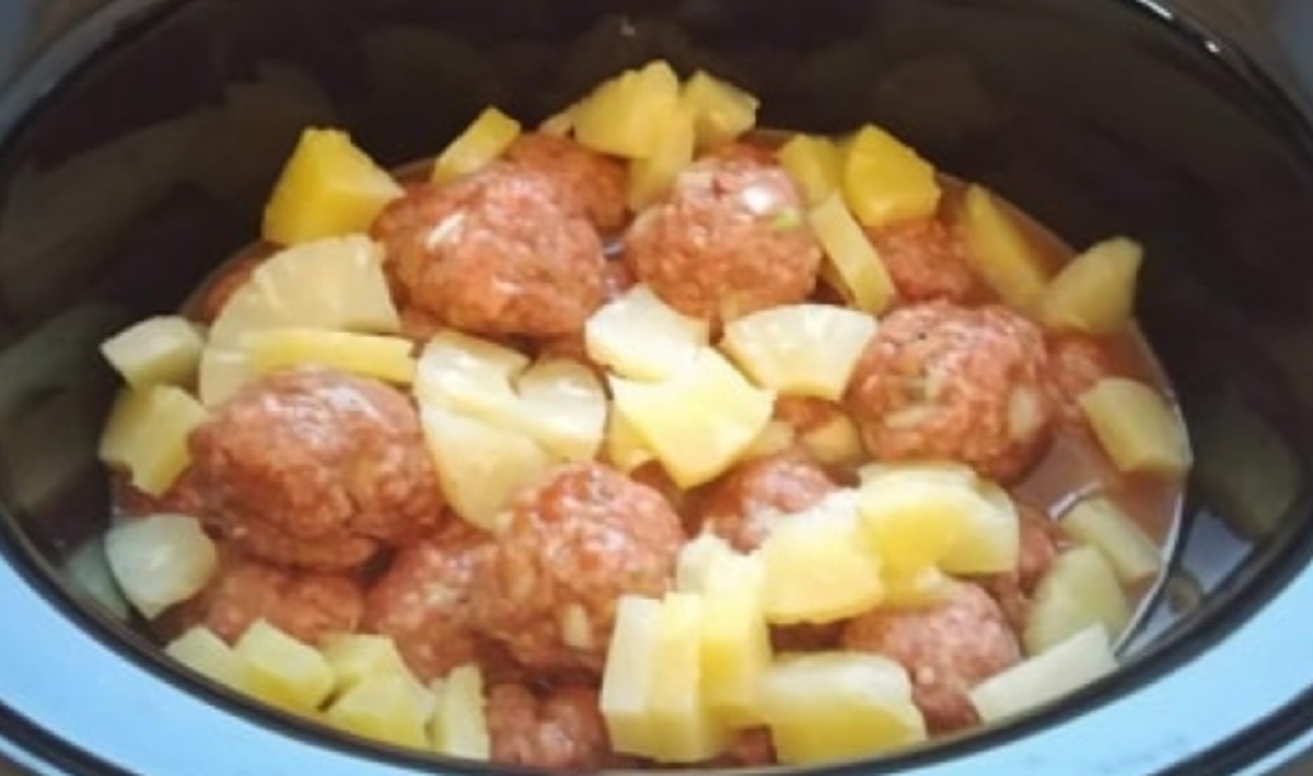 Recette: Boulettes au poulet et ananas  la mijoteuse.