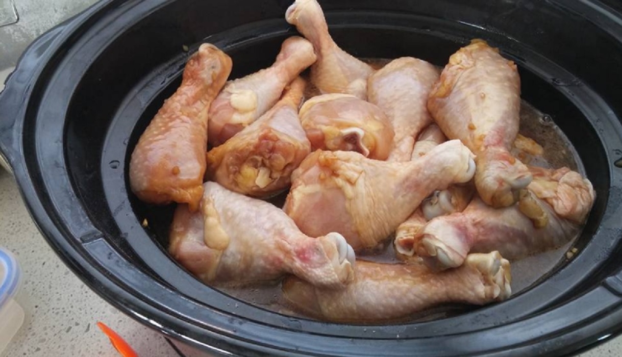 Recette: Pilons de poulet  la mijoteuse.