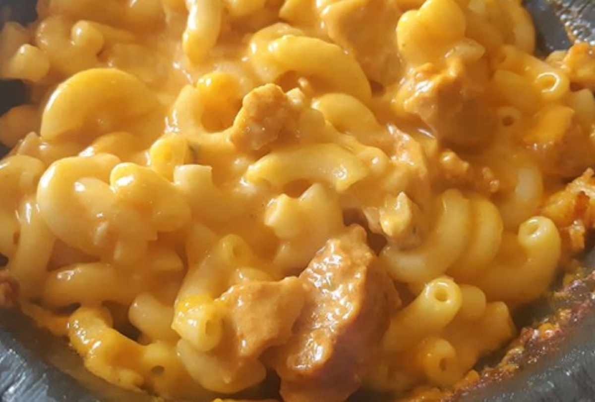 Recette: Macaronis au fromage et poulet buffalo.