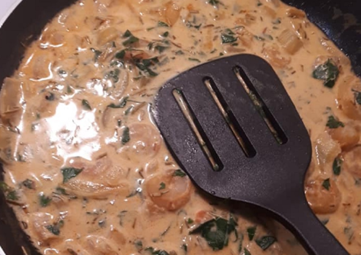 Recette: Sauce ros�e aux crevettes et aux �pinards.