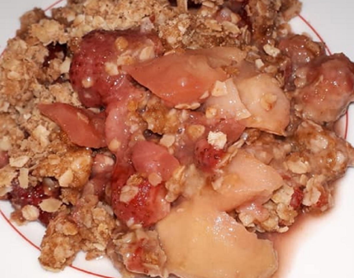 Recette: Croustade aux poires, fraises et farine de bl.