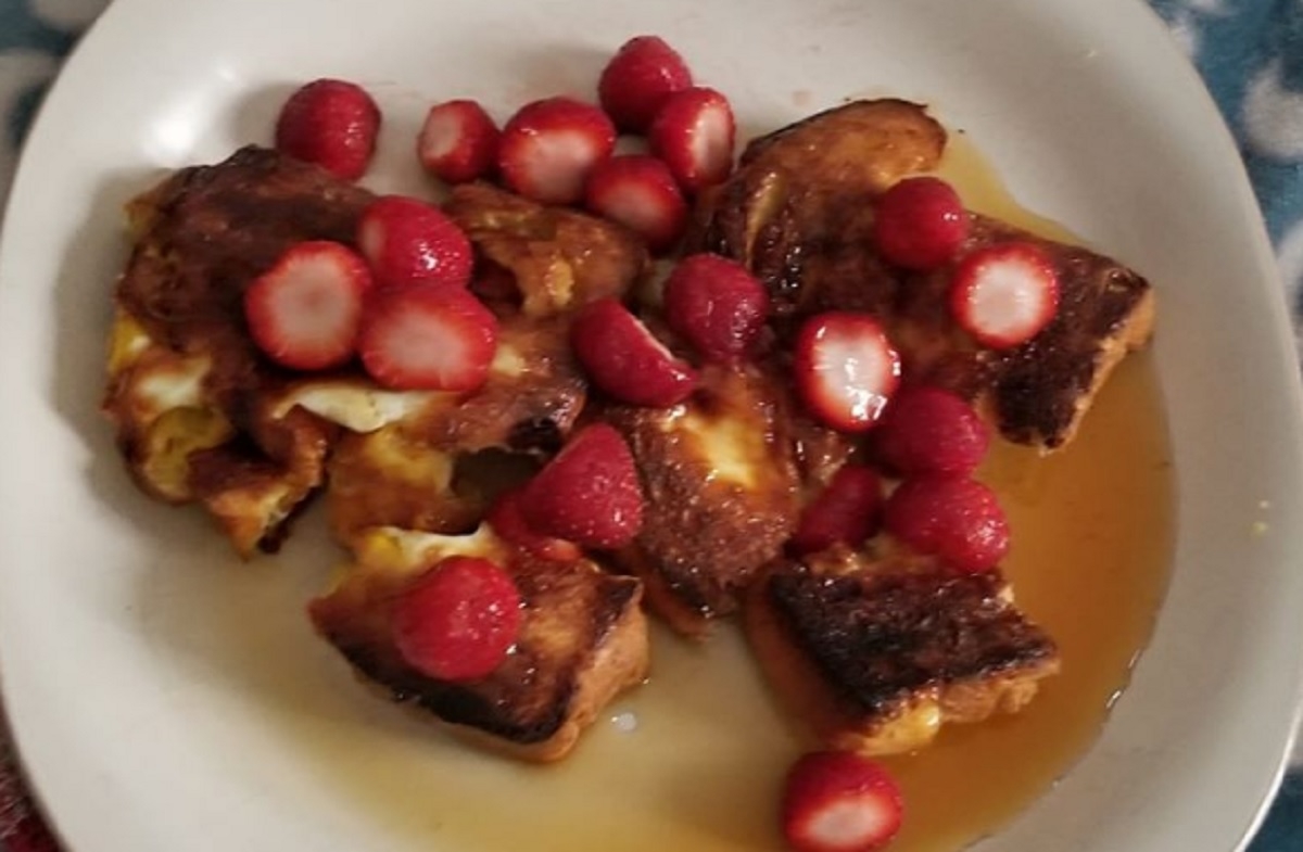 Recette: Pains dor�s aux raisins au four.