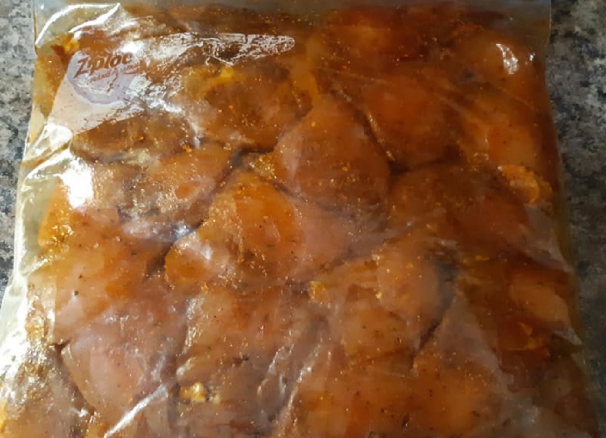 Recette: Marinade pour brochette de poulet, ananas et prunes.