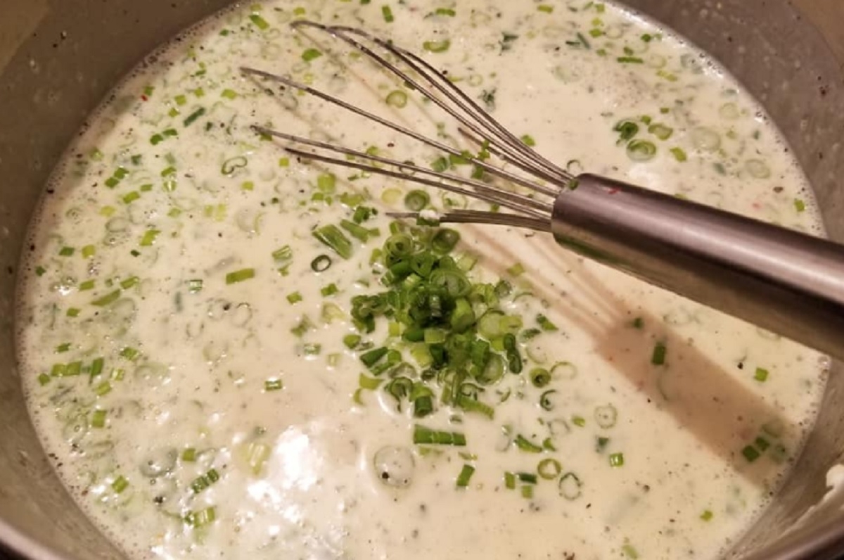 Recette: Sauce bchamel aux herbes et fromage mi-fort.