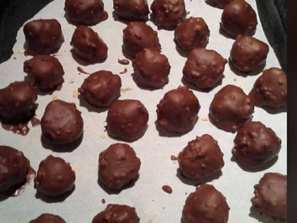 Recette: Boules � la noix de coco et Rice Krispies.