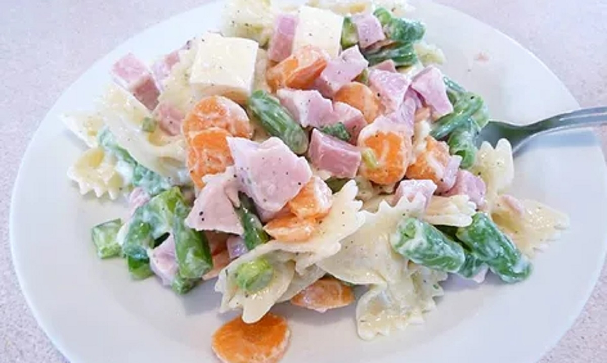 Recette: Salade de bouclesau jambon et lgumes.