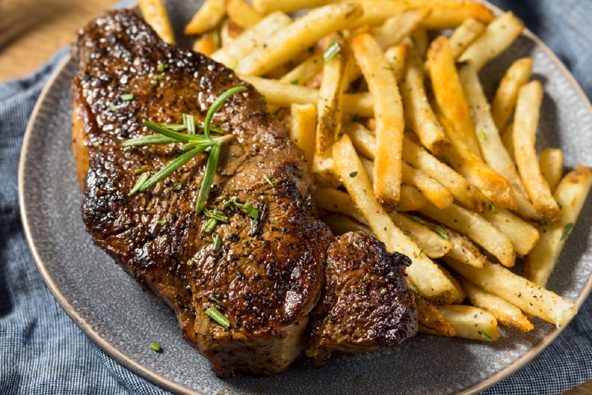 Recette : Steak saisi sur la cuisini�re et cuit au four