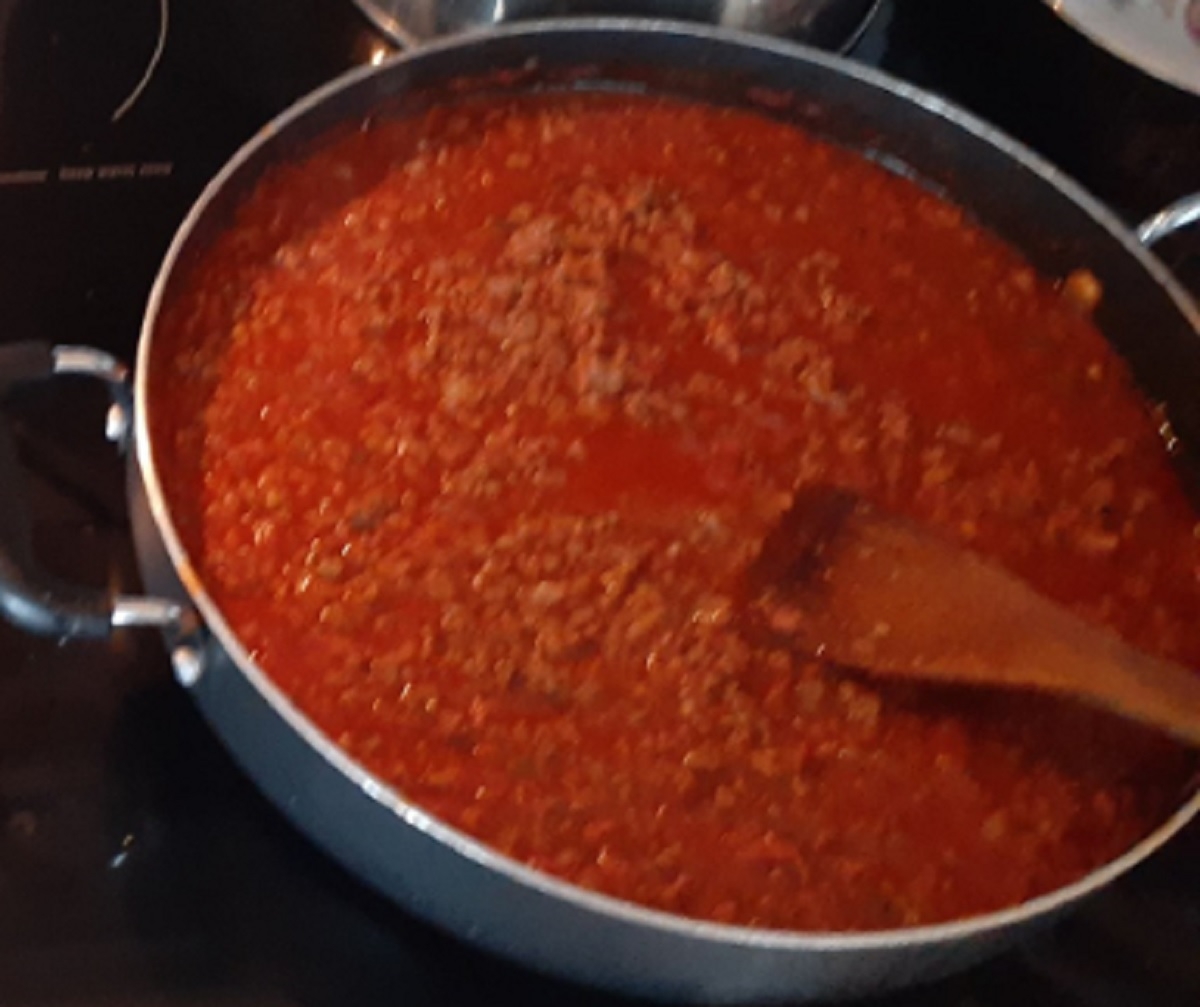 Recette: Sauce tomate � la viande.