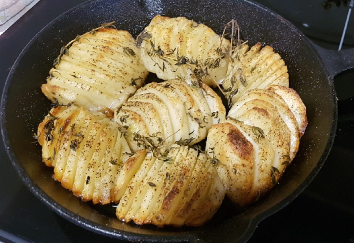 Recette: Pommes de terre spcial, cuisson au four.