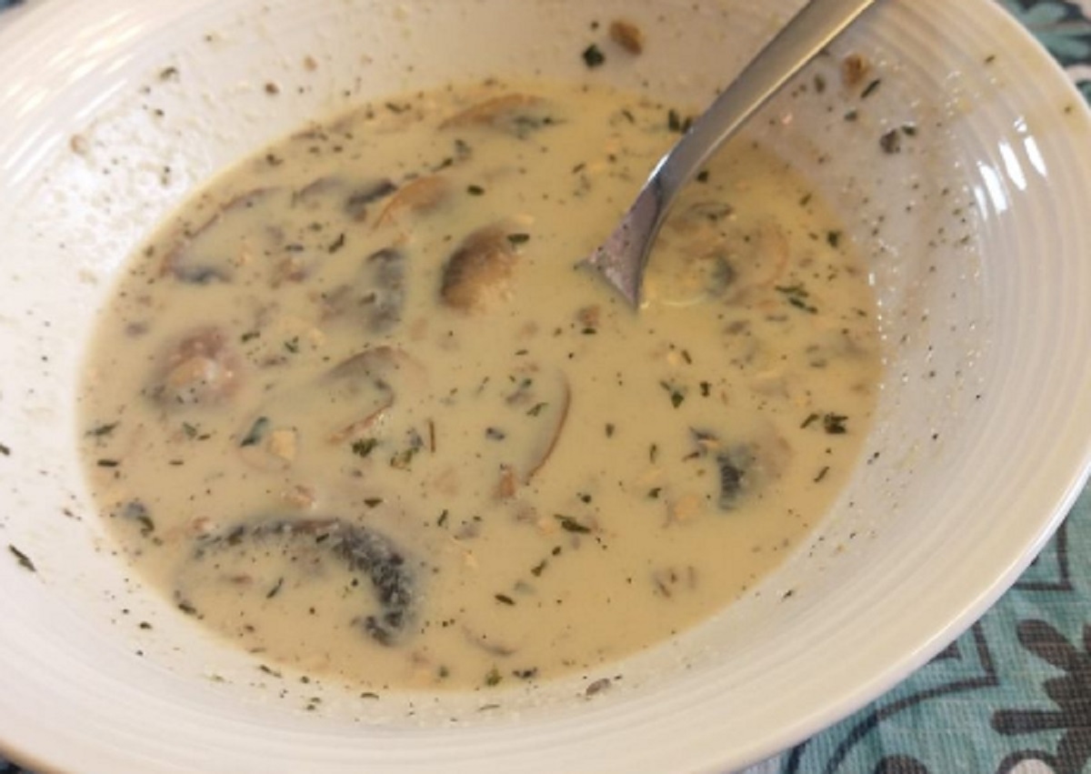 Recette: Soupe aux champignons frais.