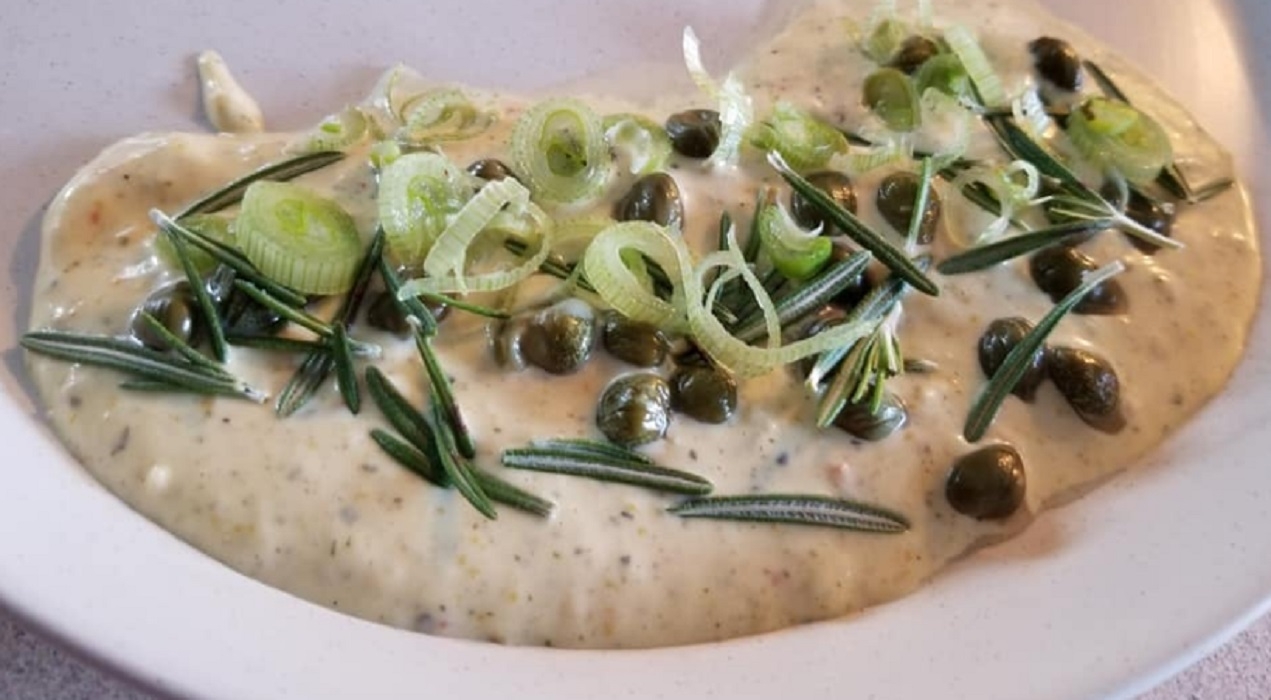 Recette: Sauce au raifort, oignons verts et aux c�pres.