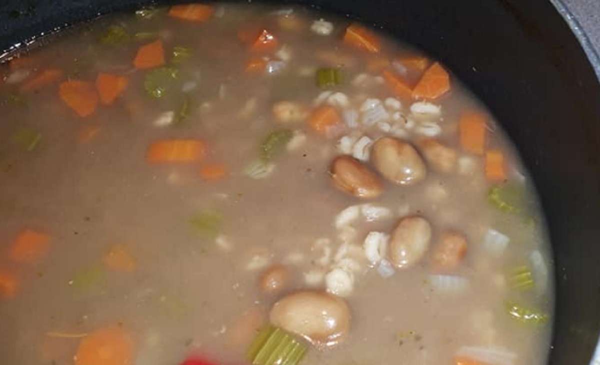 Recette: Soupe au gourganes au bouillon de poulet.