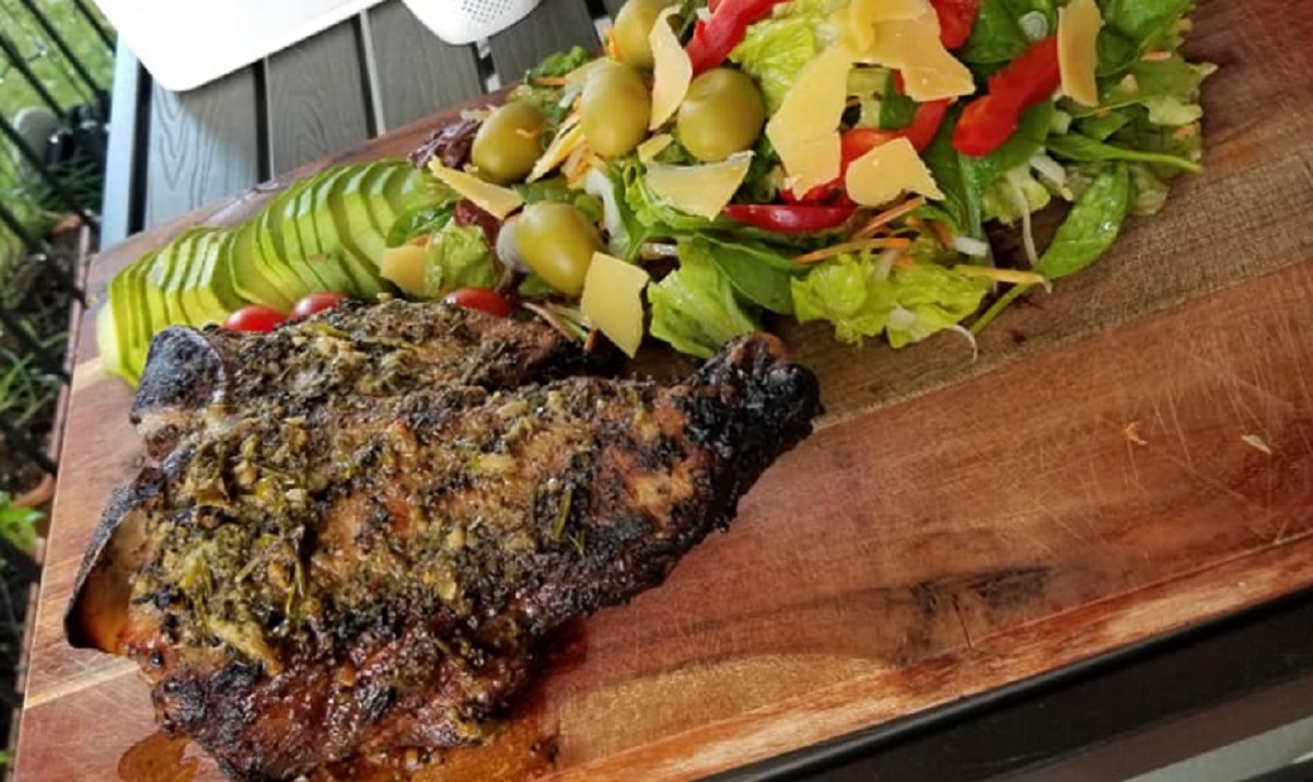Recette: T-bone de veau  l'ail et fines herbes.