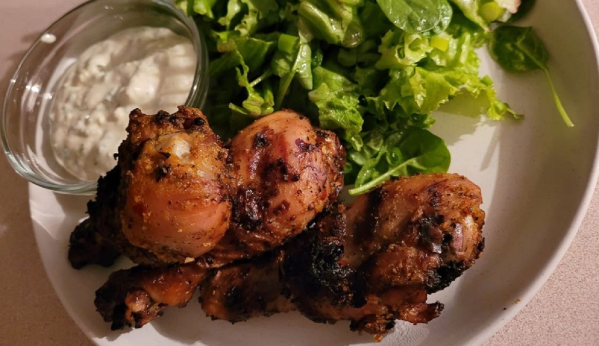 Recette: Pilons de poulet sriracha.