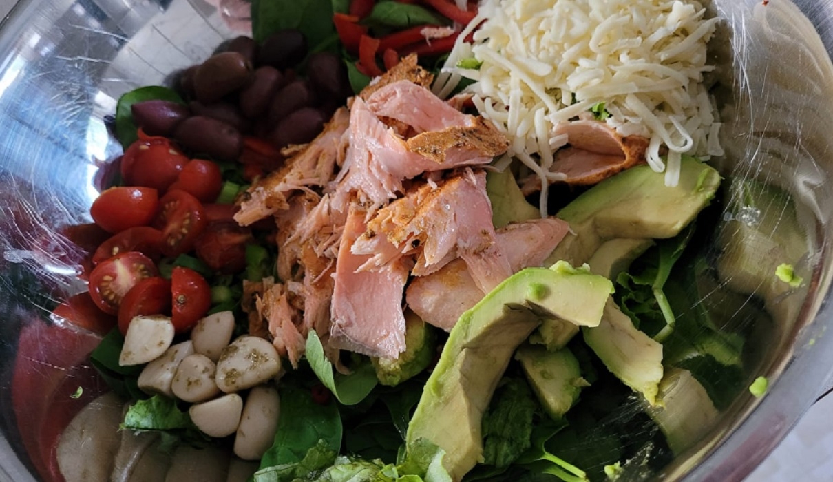 Recette: Salade de saumon et ses l�gumes.