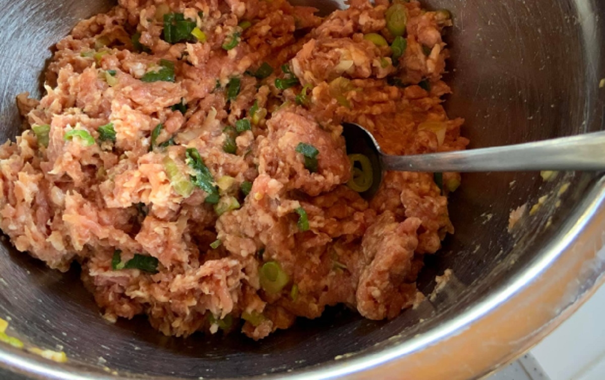 Recette: Farce au poulet pour soupe wonton.