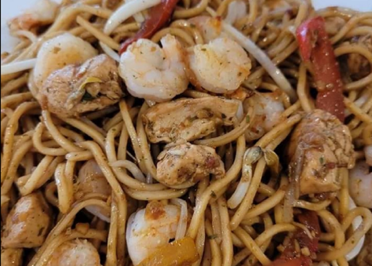 Recette: Spaghetti aux crevettes et poulet simple.