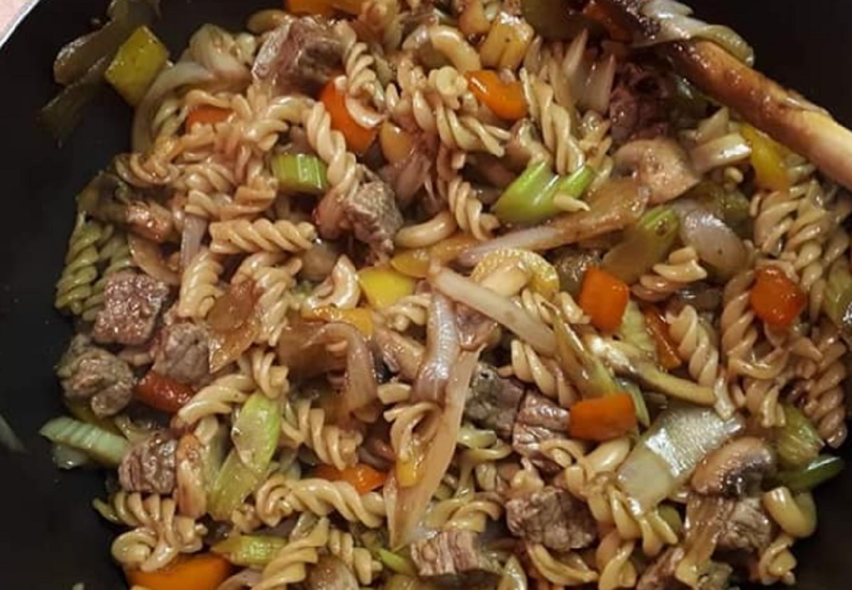 Recette: Fusillis au porc�et l�gumes.