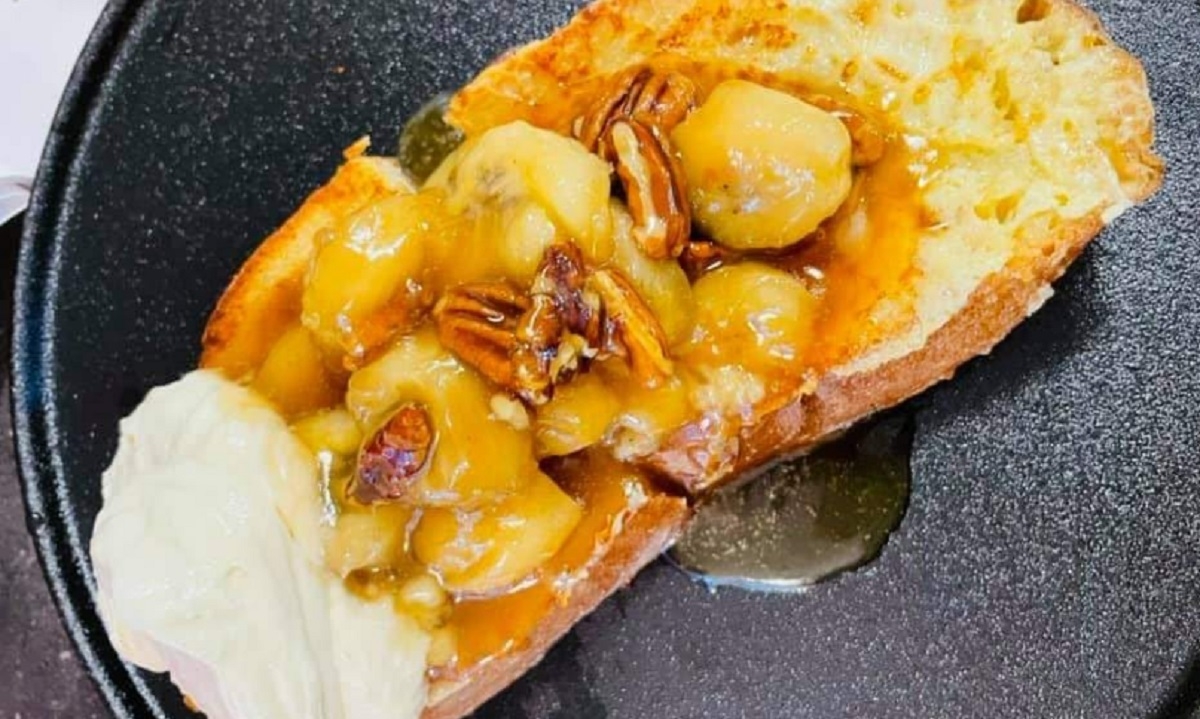 Recette: Pains dor�s aux bananes caram�lis�es et mascarpone.