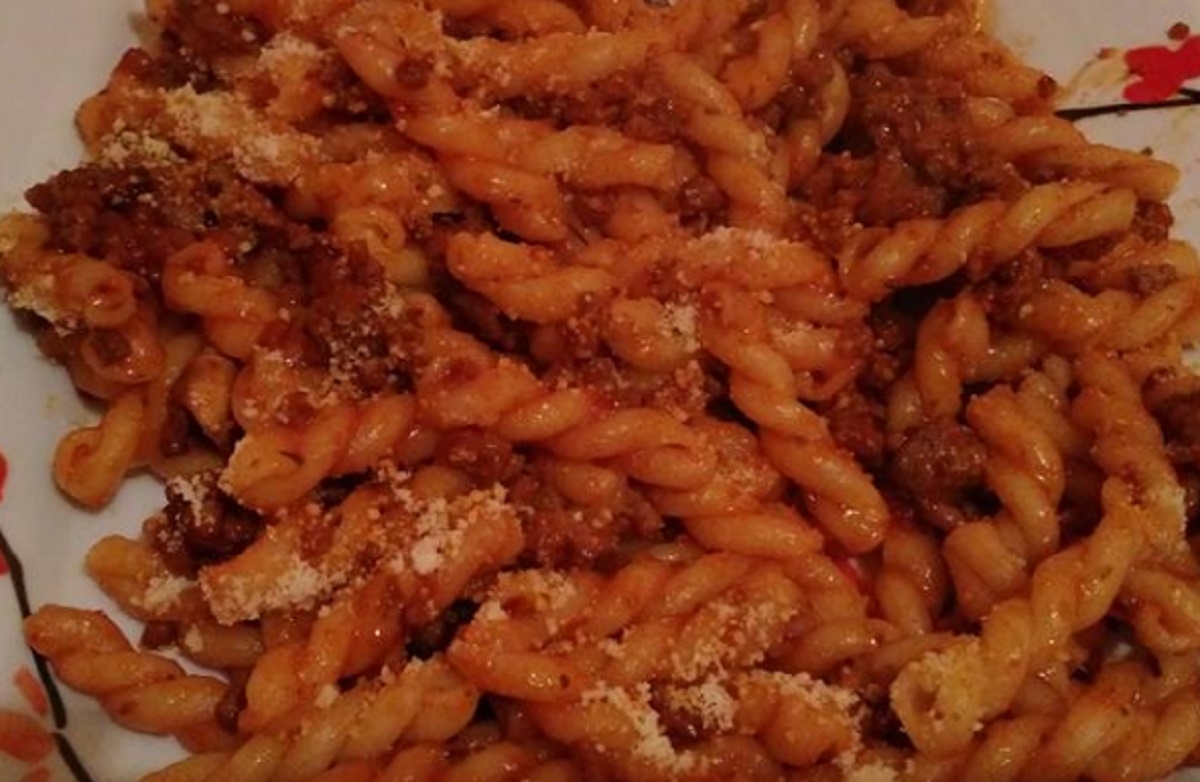 Recette: G�millis au boeuf hach�, tomates et parmesan.