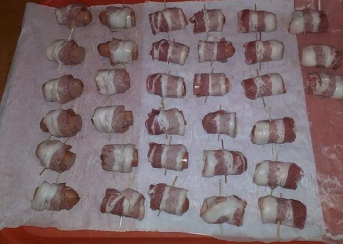 Recette: Bouches de saucisses au bacon.