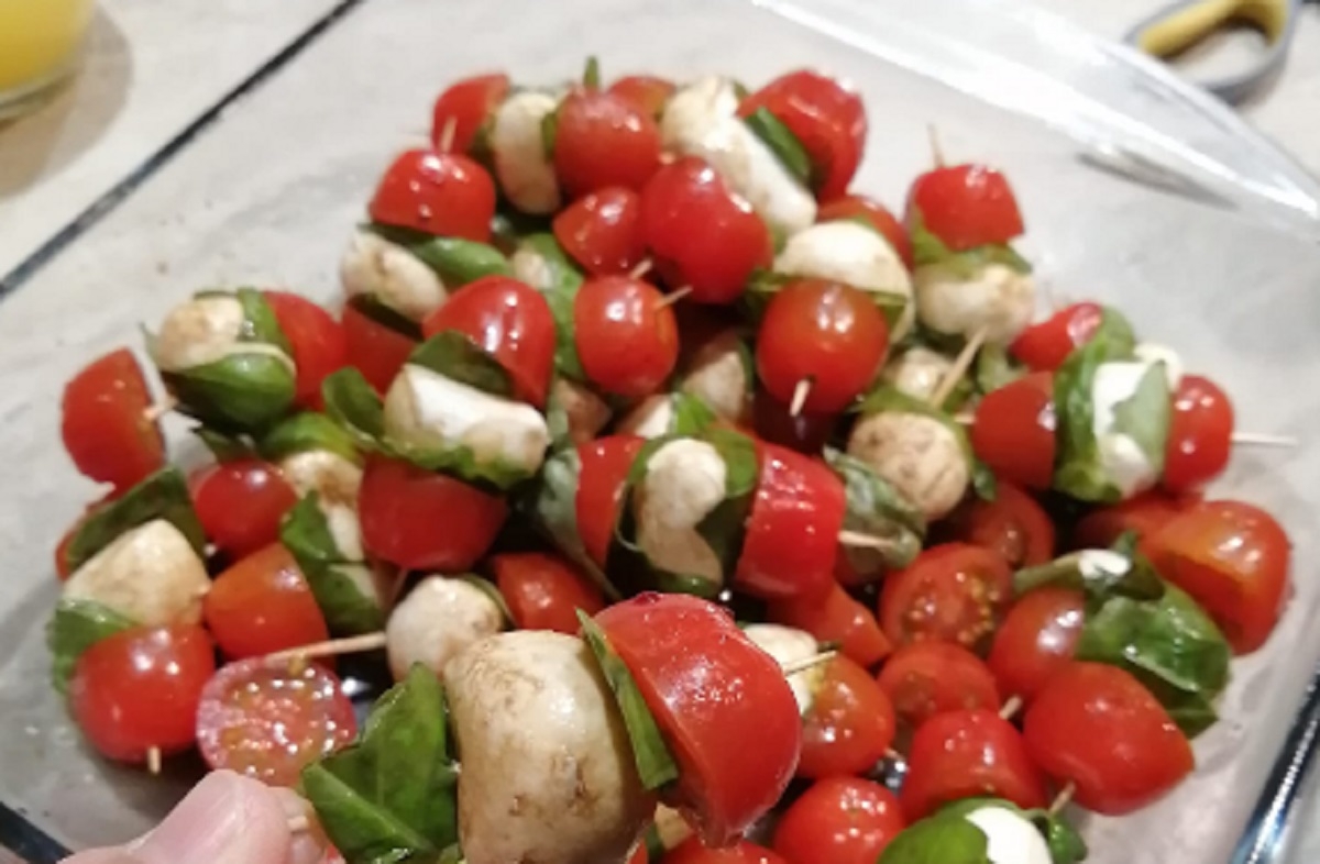 Recette: Brochettes de tomates, bocconcini et �rable.