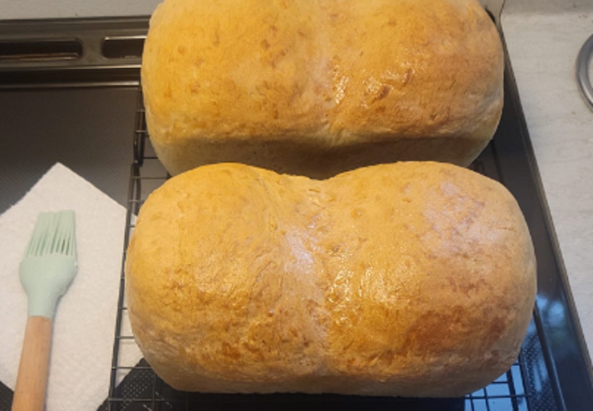 Recette: Pain au fromage et aux oignons.