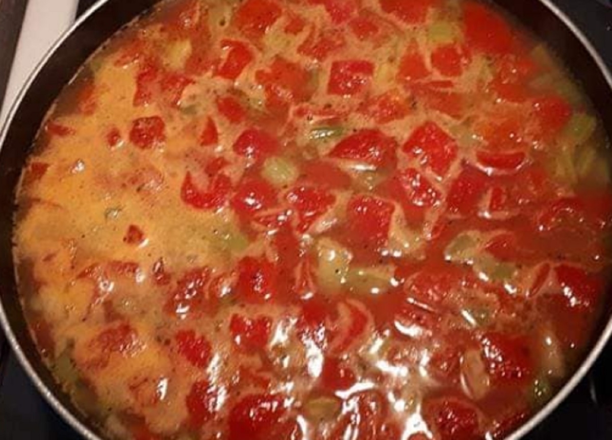 Recette: Soupe aux nouilles et tomates.