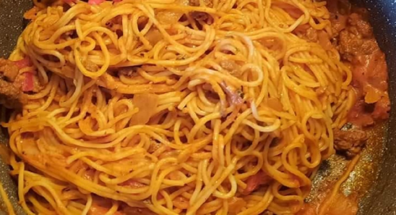 Recette: Spaghetti  la chaire de saucisses.