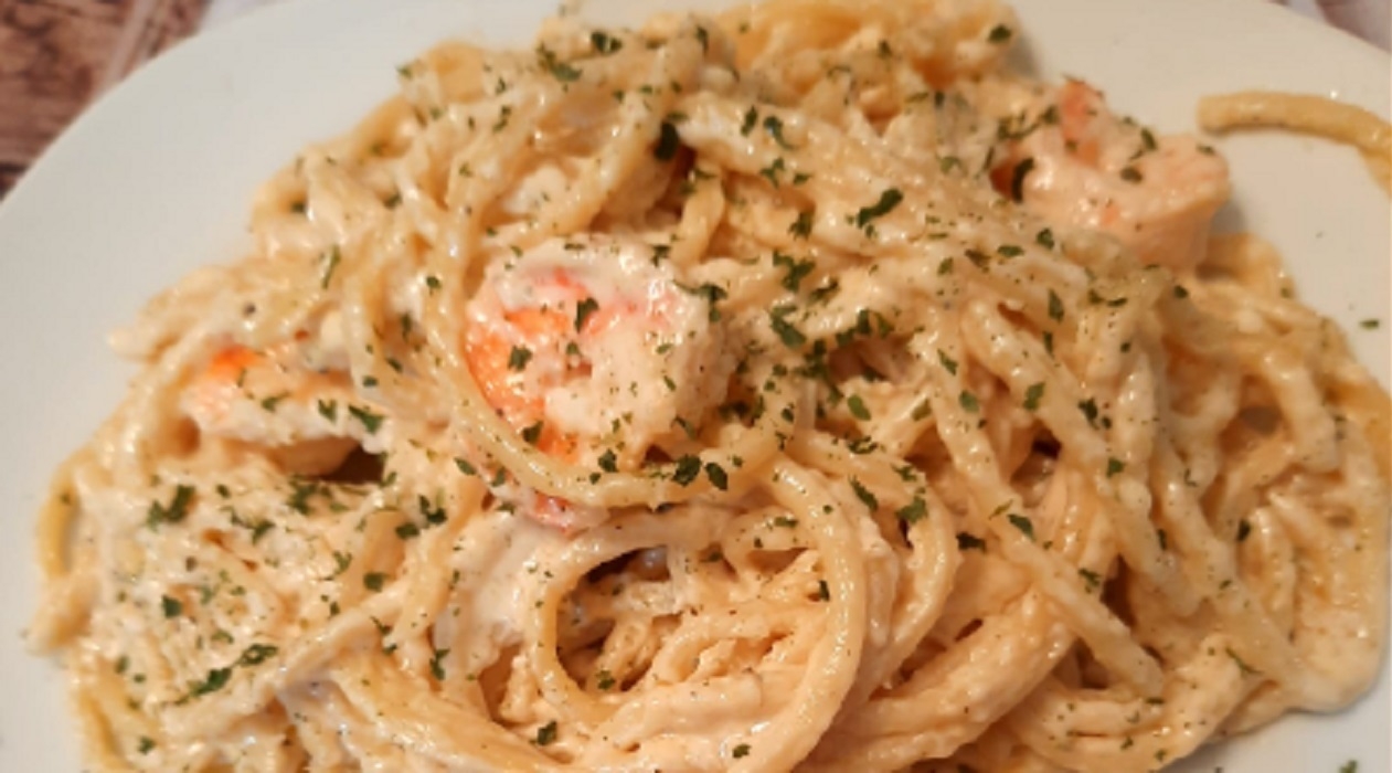 Recette: Fettuccine aux crevettes et sa sauceAlfredo.
