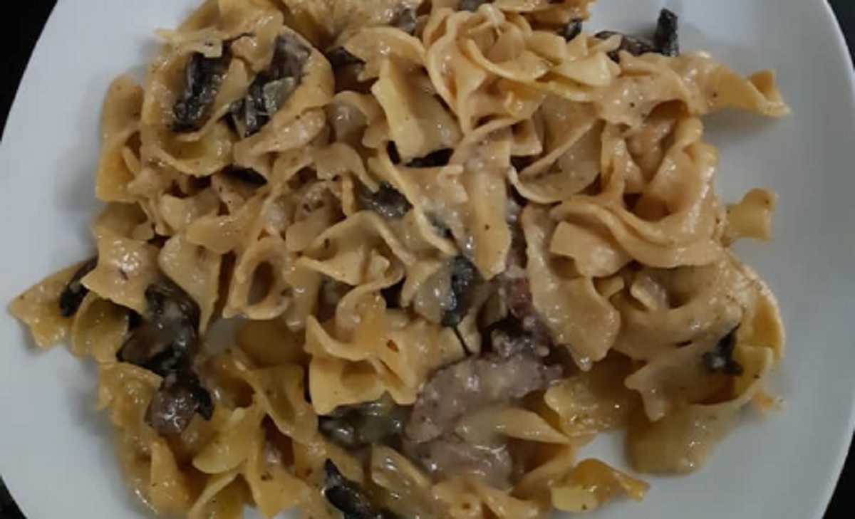 Recette: P�tes cr�meuses aux champignons.