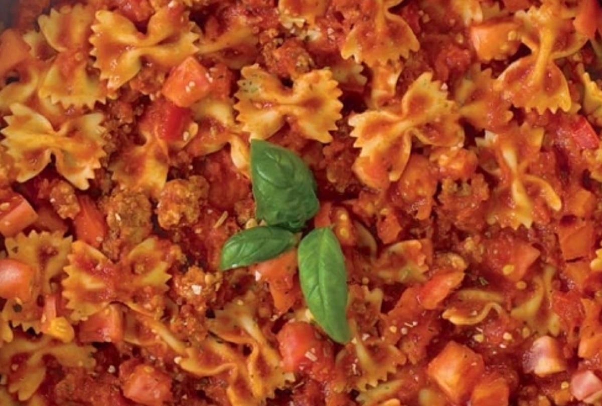 Recette: Boucles aux tomates au poulet hach�.