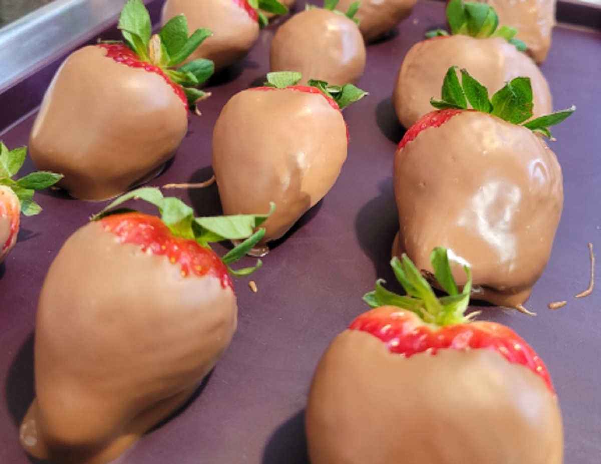 Recette: Fraises enrob�es de chocolat au lait.