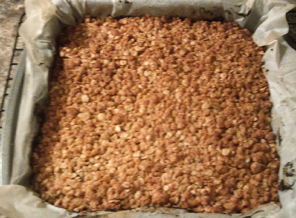 Recette: Carr�s aux dattes et aux pommes.