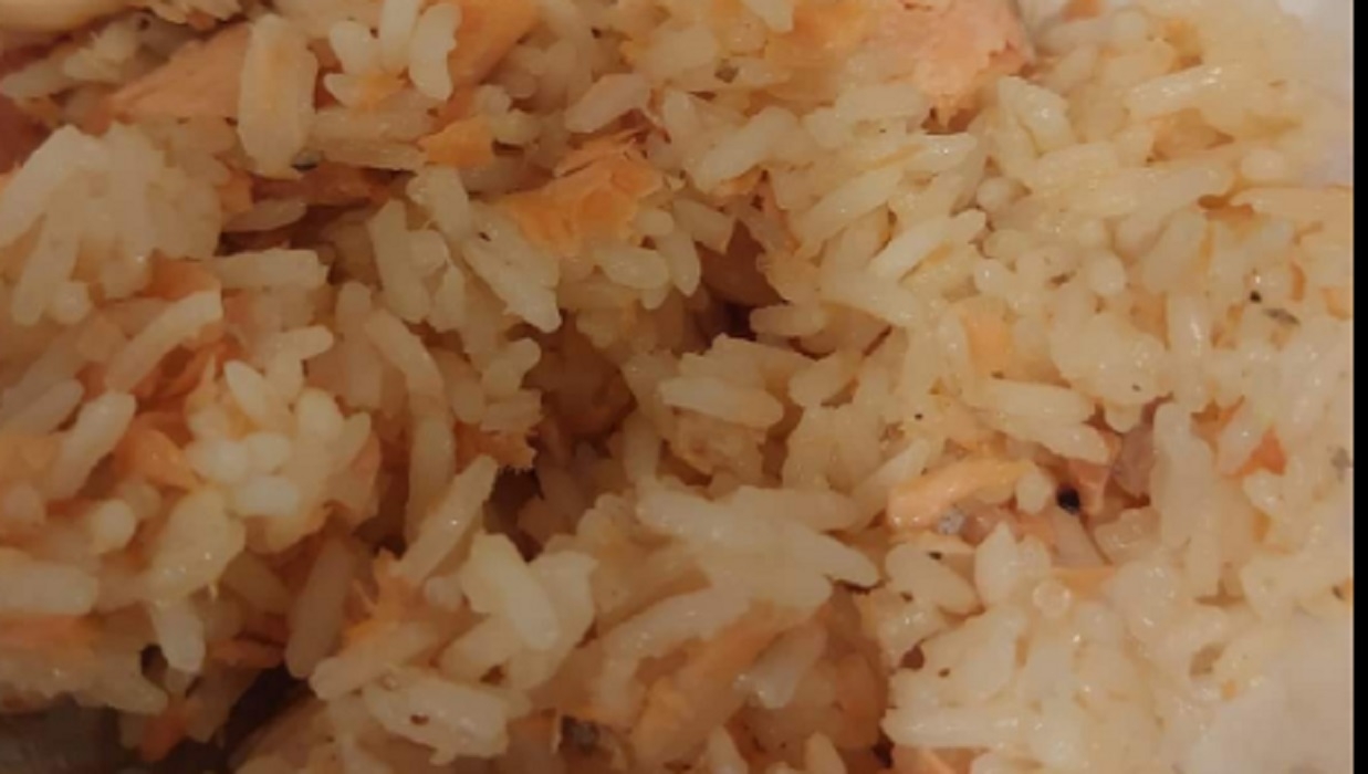 Recette: Riz au saumon en conserve et citron.