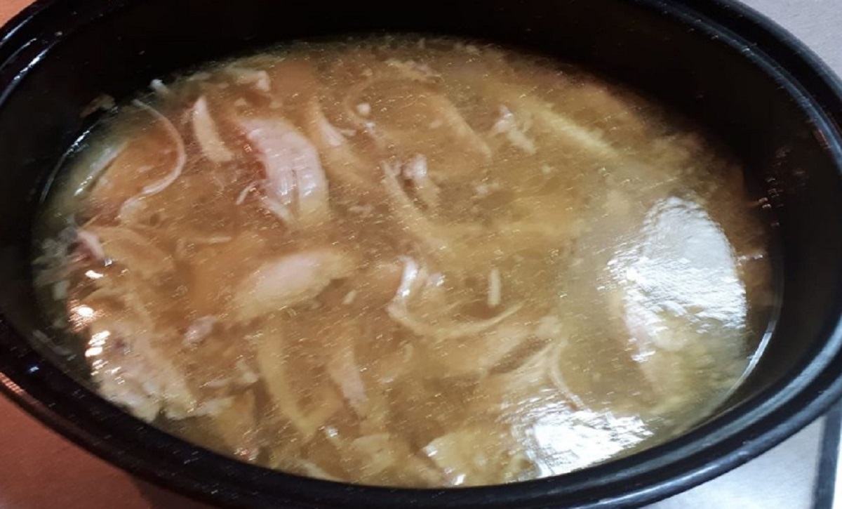 Recette: Pr�paration de poulet avec son jus pour congeler.