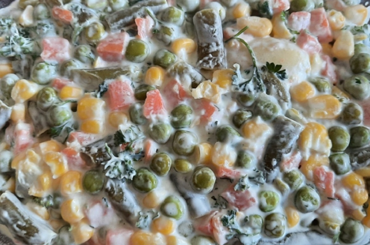 Recette: Salade de mac�doine et sa mayonnaise � l'ail.