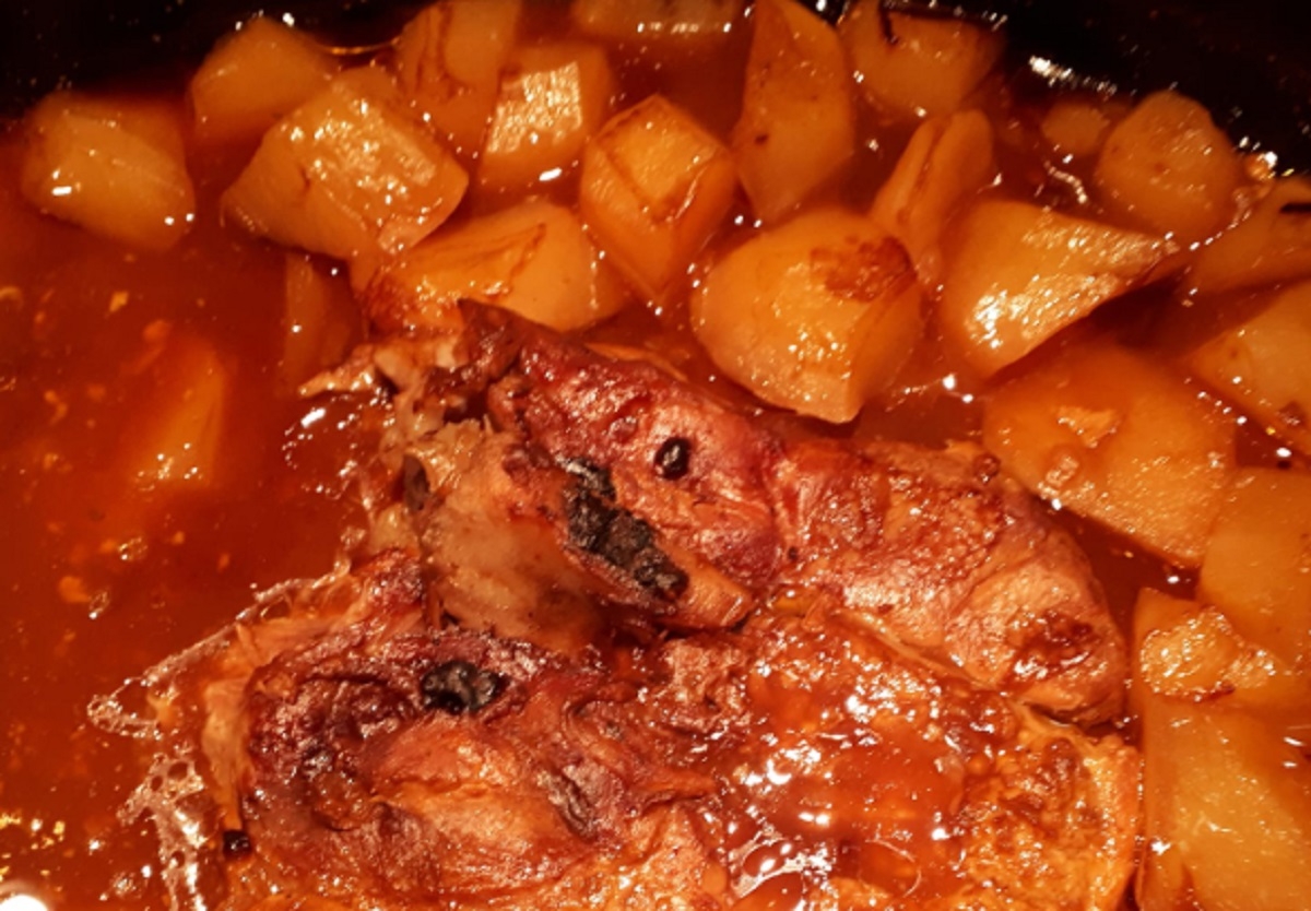 Recette: Rti de porc  la sauce tomates.