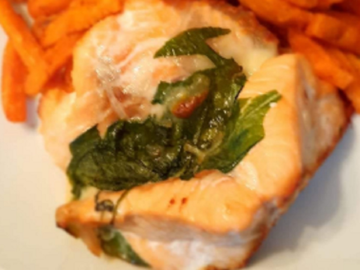 Recette: M�daillon de saumon farci aux �pinards.