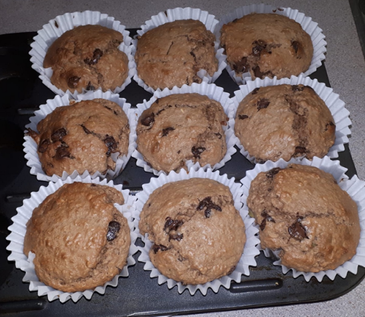 Recette: Muffins à la farine de blé, protéine au chocolat et pépits de chocolat.